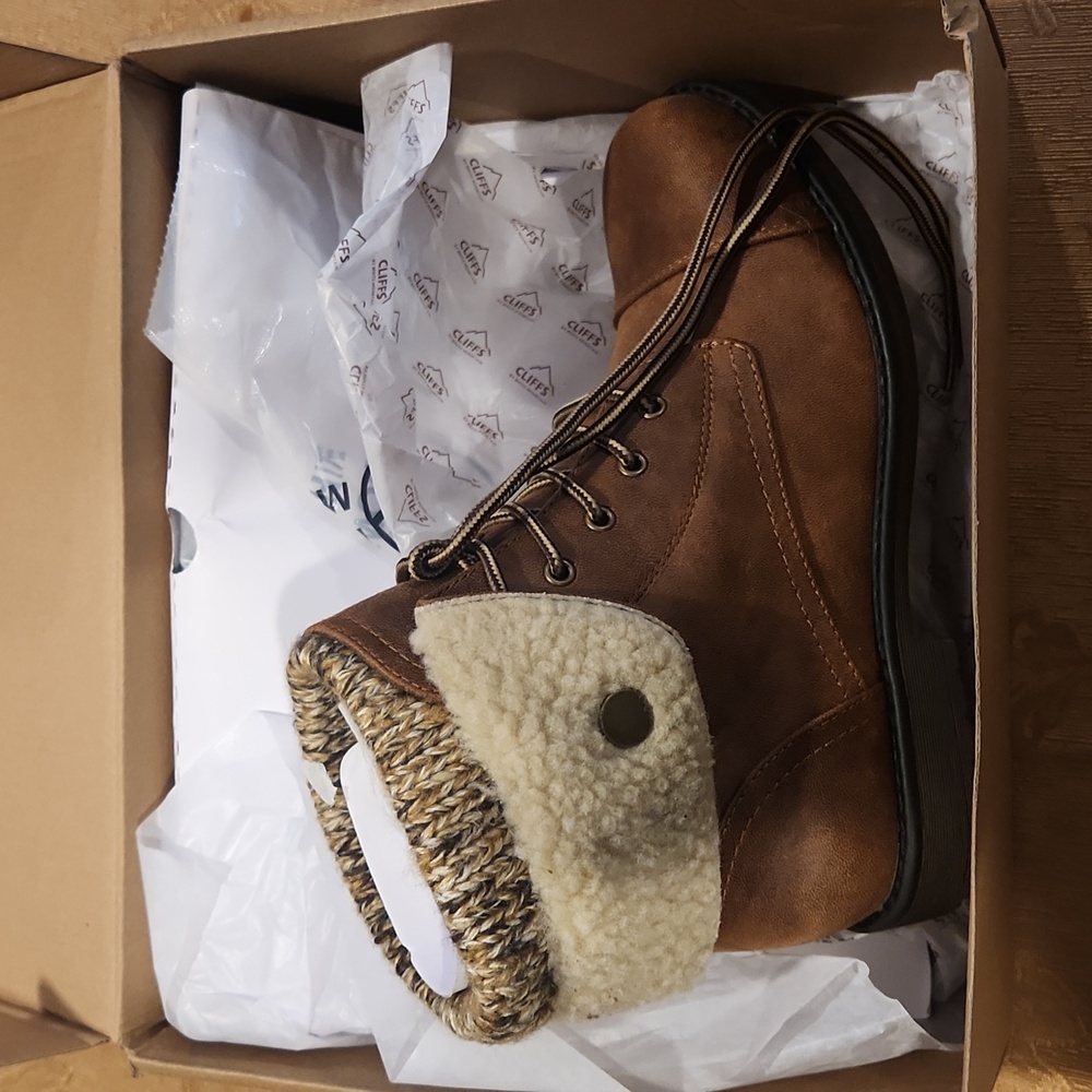 Brand New Cliffs Ankle boots